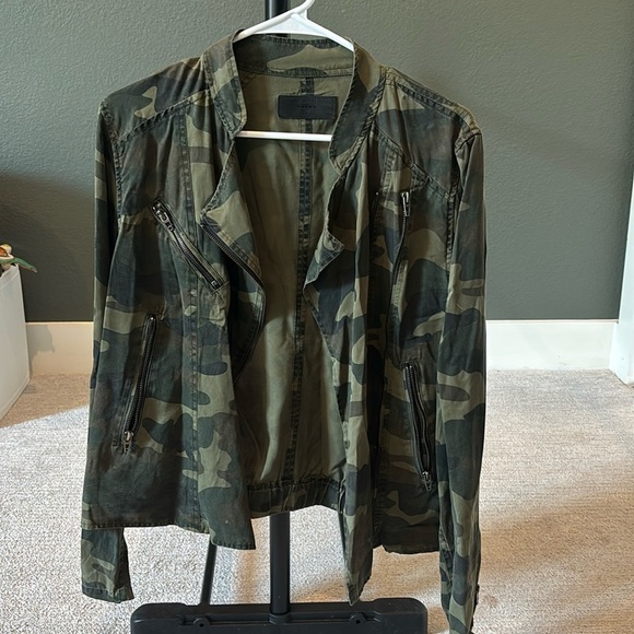 Blank NYC Camo Jacket - Picture 1 of 2